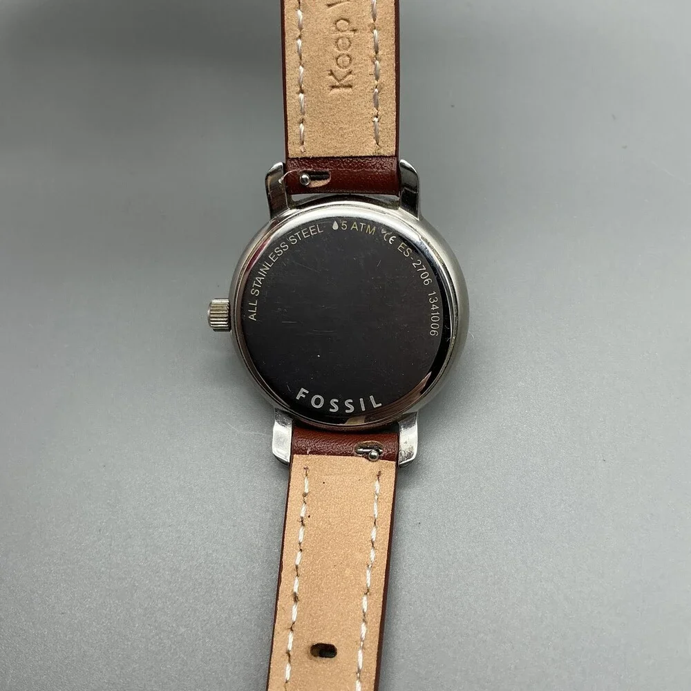 Fossil ES-2108 Womens Watch 32mm Classic White Dial Brown Leather New Battery